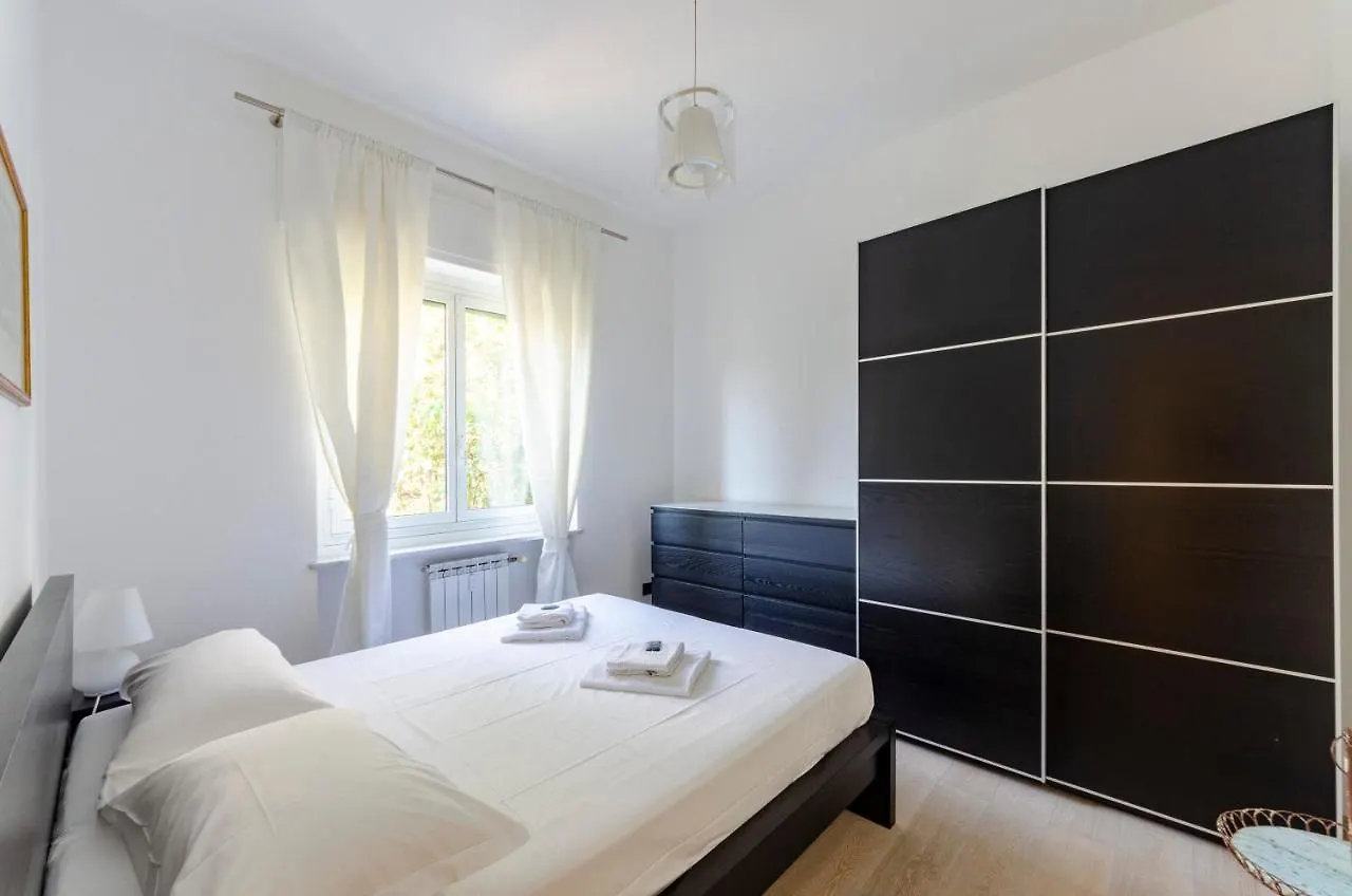 Joivy Great Flat With Sea View Apartment Genoa 0*,